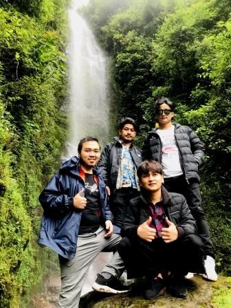 Explore Didi Bahini Jharna(Sisters Falls)