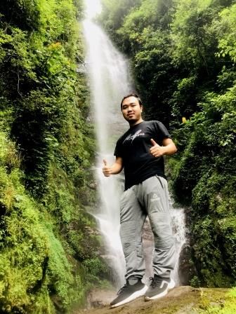 Explore Didi Bahini Jharna(Sisters Falls)