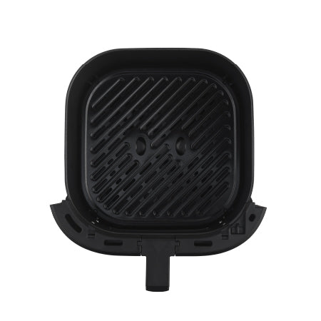 The large 5.5-liter non-stick basket of the Midea air fryer, perfectly sized for family meals and whole chickens.
